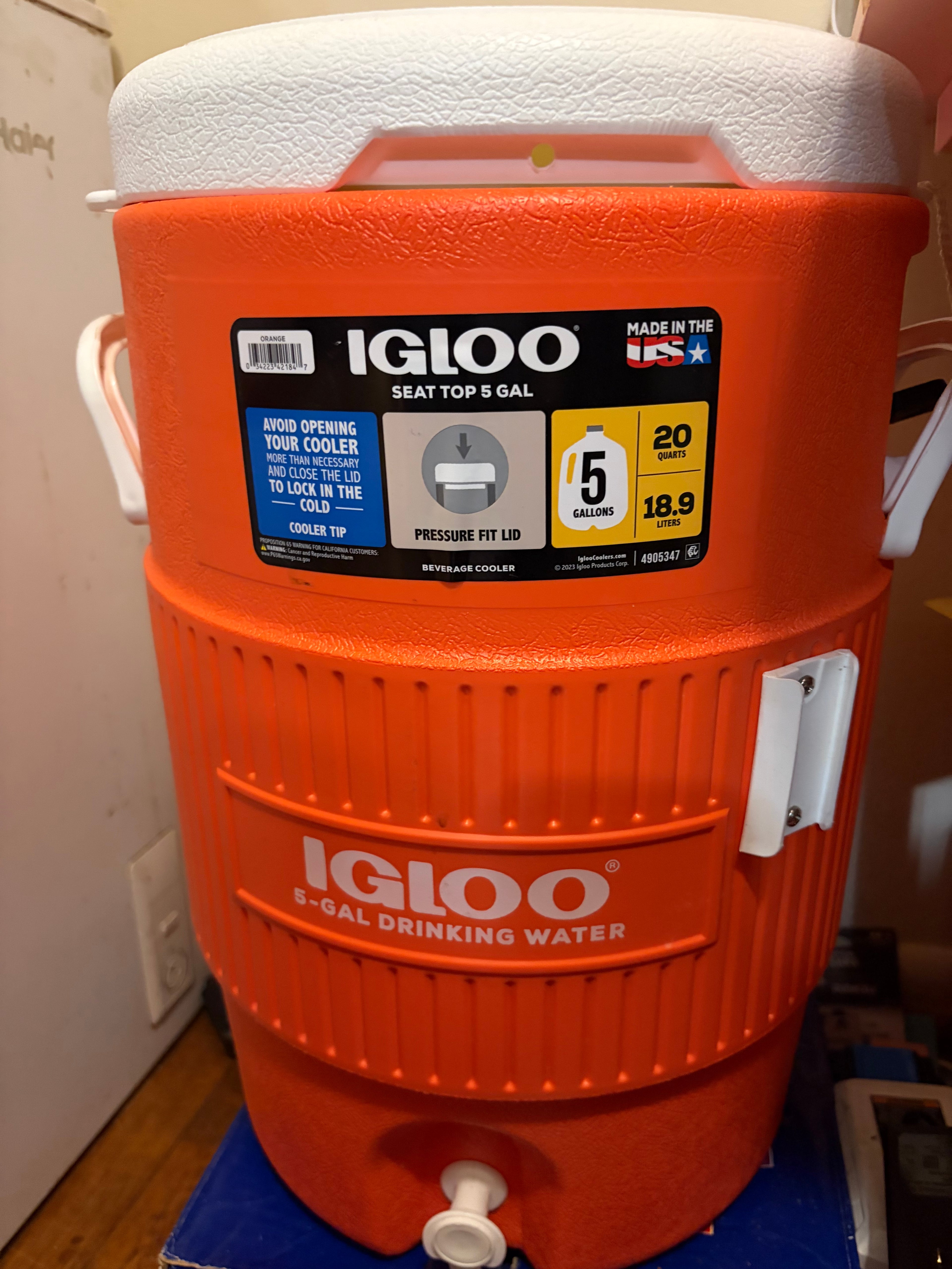 Igloo Rental 🧊 🍋 💦